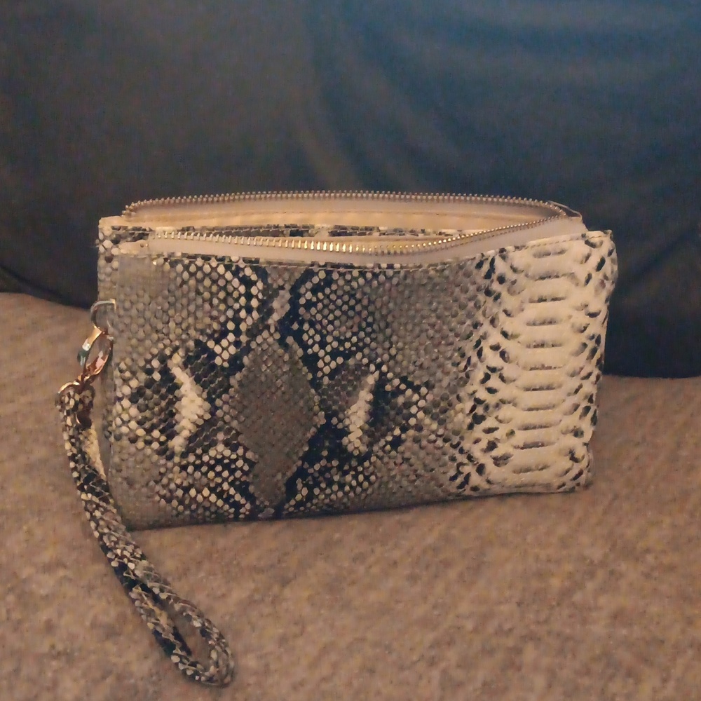 Caroline Hill snakeskin wristlet